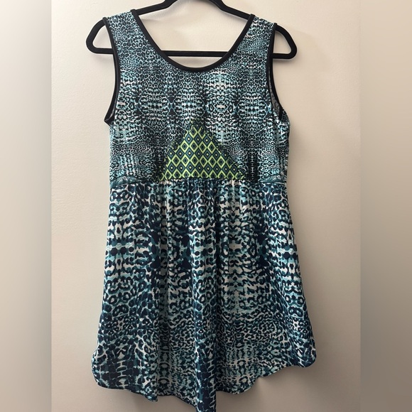 ECI Vibrant Patterned Top with Blue and Green Accents - Picture 4 of 4